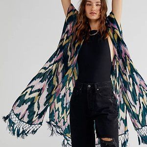 NEW FREE PEOPLE  DRIPPING VELVET KIMONO, GREEN, ONE SIZE